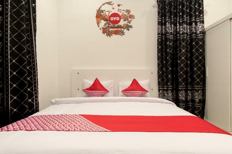 Hotel Taj Syariah 4*